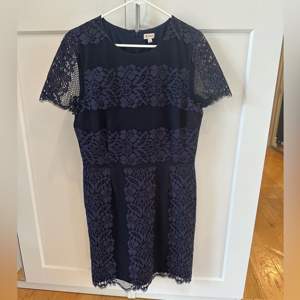 Cremieux size Large navy blue lace short-sleeve cocktail dres